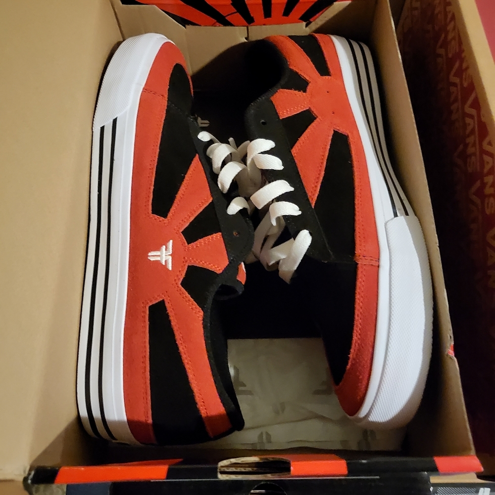 Fallen Rising Sun Size 10.5